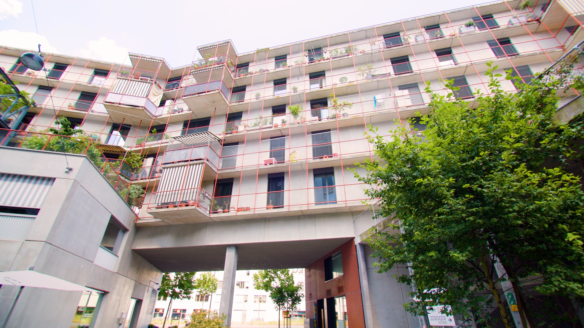 Zwicky 2 Aussenansicht